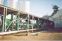 Wheatbelt grainloading conveyor system